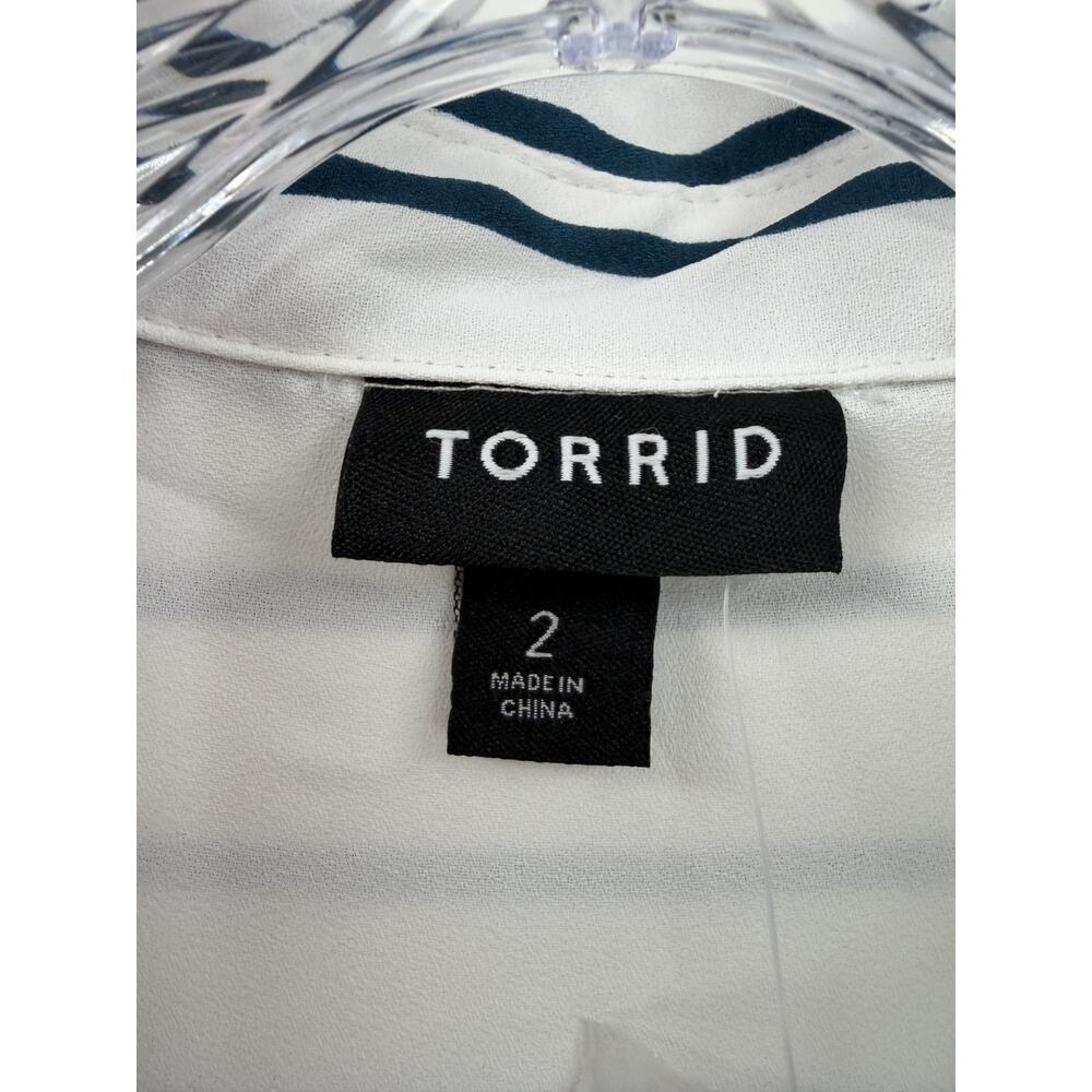 Torrid Women's Madison Georgette Long Sleeve Button Up Shirt 2/2X NWT Teal/White - Picture 4 of 9